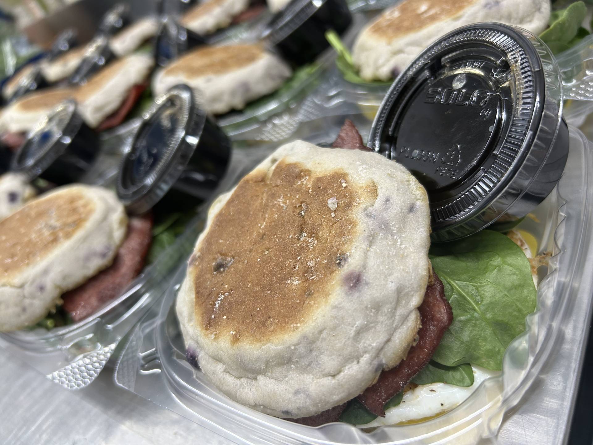 Blueberry English Muffin Breakfast Sandwich w/Vegan Cheddar Cheese, Turkey Bacon & Spinach