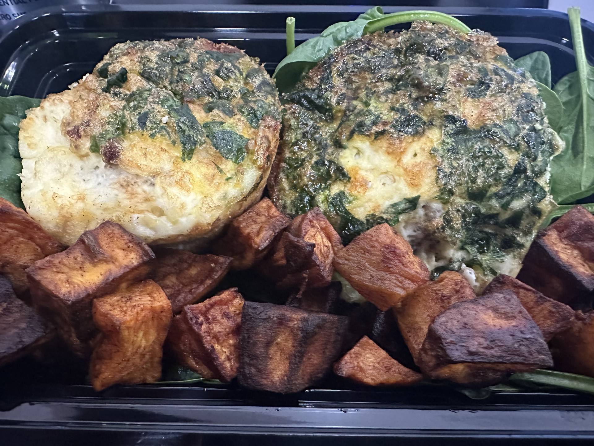 Turkey Sausage & Spinach Breakfast Cups w/Sweet Potato Bites & Fresh Spinach